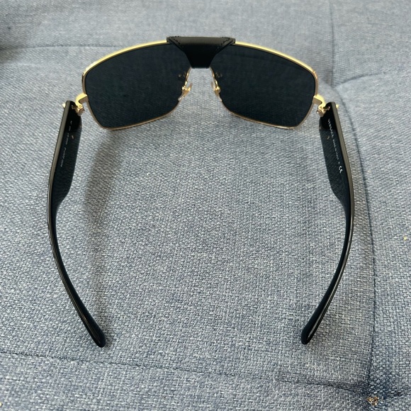 Versace black sunglasses - Picture 4 of 6